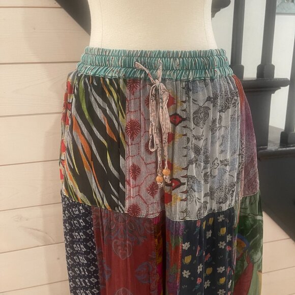 Retro Revival  Patchwork Pants NWT Size Large - Picture 4 of 9